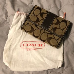 ‼️🛑‼️Authentic Coach logo wallet brown leather